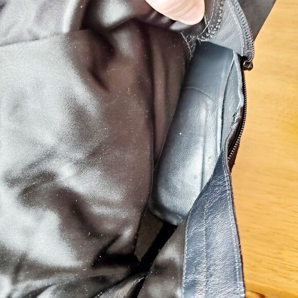 Stuart Weitzman WedgeHolster Black Suede Ruched Buckle Booties Fall Ankle SZ 9 - Picture 8 of 11